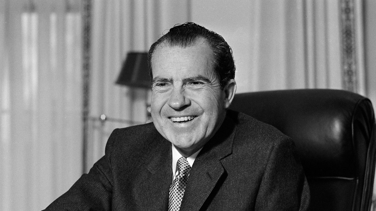 Richard Nixons lögn avslöjades, till exempel.