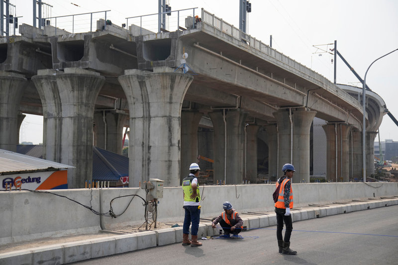 Bana för höghastighetståg byggs i Jakarta som en del av Kinas investering i den nya sidenvägen.