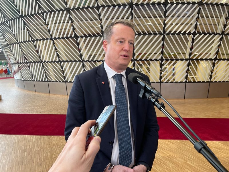 Migrationsminister Anders Ygeman räknar med klartecken för att använda EU:s massflyktsdirektiv.