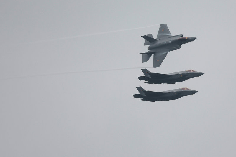Belgiens nya F35-jaktplan i luften ovan flygbasen i Florennes i oktober i fjol. Arkivbild.