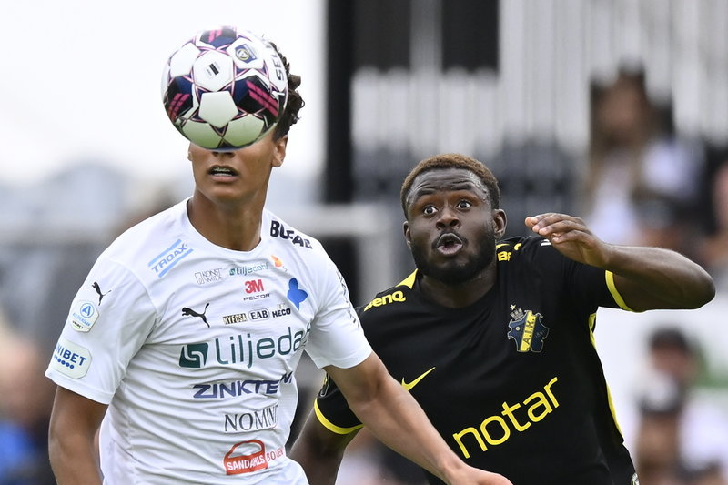 Värnamos Robin Tihi stod för en olycklig insats mot AIK i söndags. Nu har han utsatt för näthat. Arkivbild.