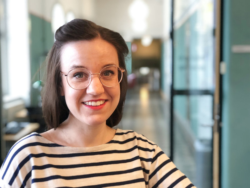 'Hör av dig till dina nära och kära. Du behöver dem och de behöver dig' säger Rakel Eklund, forskare vid Kunskapscentrum i katastrofpsykiatri, Uppsala universitet.