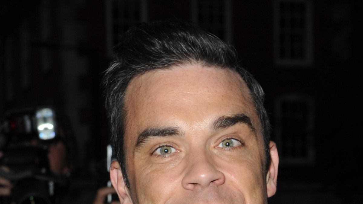 Robbie Williams vill se mer av sig sälv.