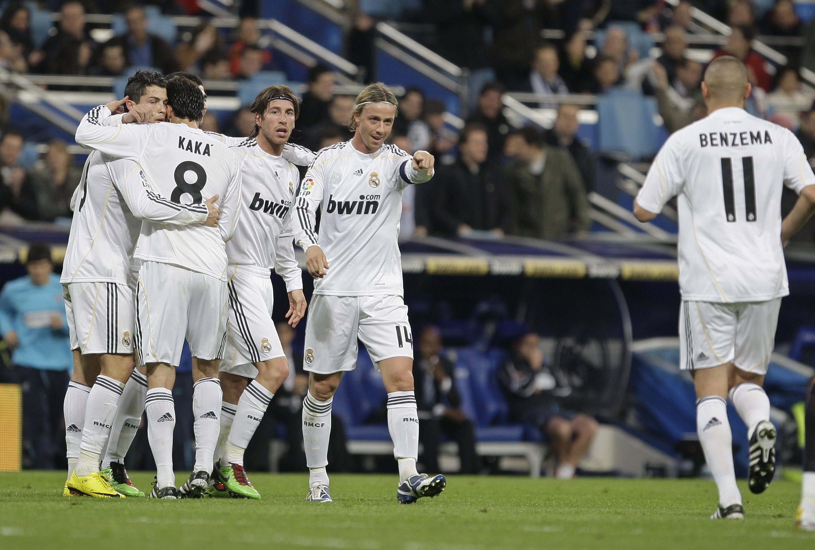 Cristiano Ronaldo, Patrick Mtiliga, Malaga, Real Madrid, La Liga