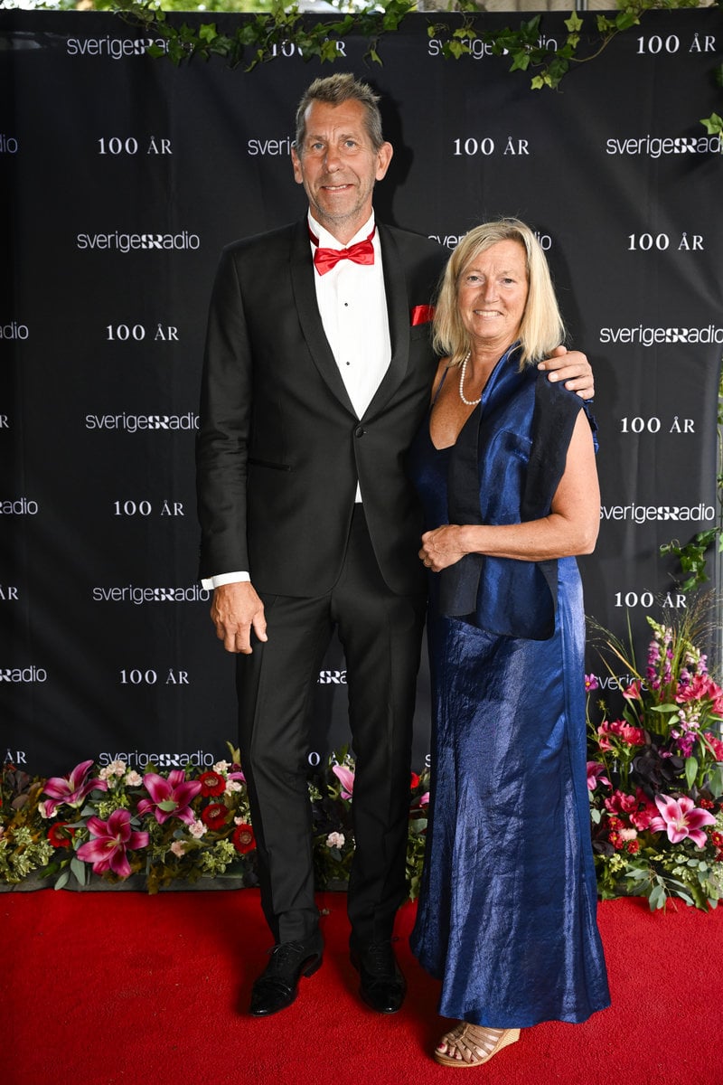 Magnus Wislander med hustrun Camilla Wislander 2025. Foto: Henrik Montgomery/TT Magnus Wislander med hustrun Camilla Wislander 2025. Foto: Henrik Montgomery/TT