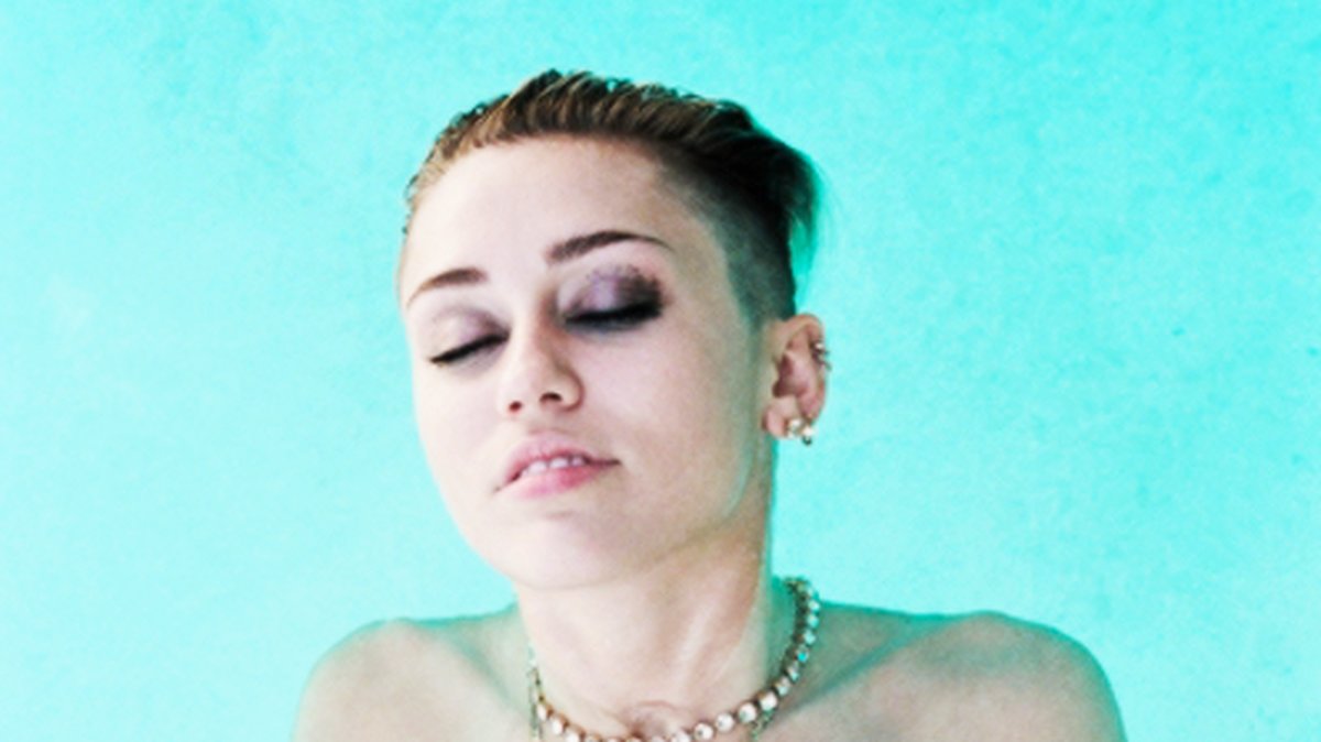 Miley har sedan tidigare cirka 20 tatueringar. 