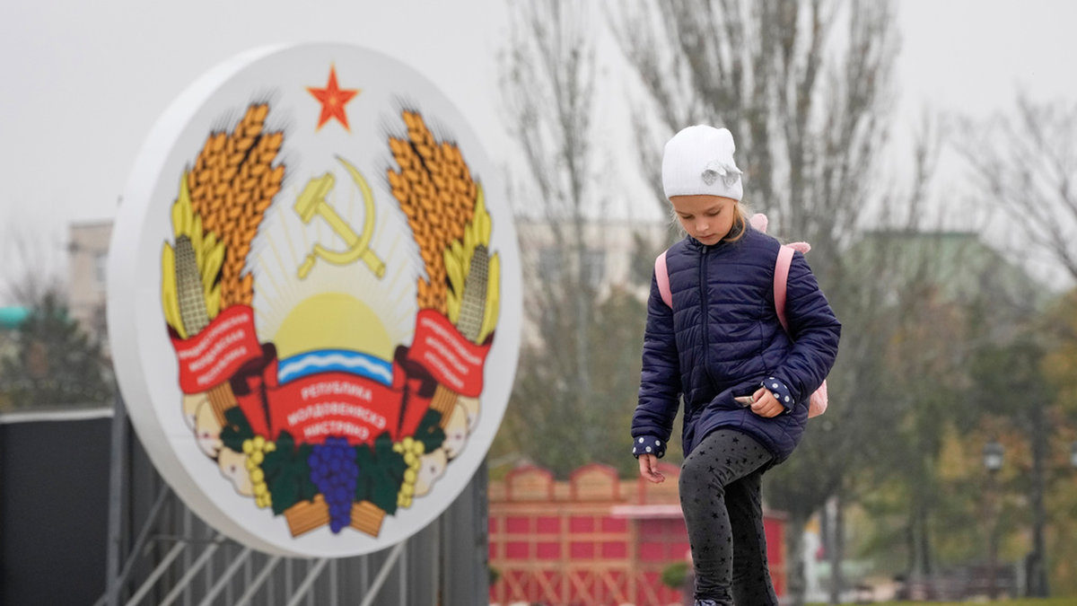 Ukraina säger sig känna till en rysk plan på att angripa Moldavien. I den rysksponsrade utbrytarrepubliken Transnistrien finns såväl sovjetisk symbolik som ryska soldater. Arkivbild.
