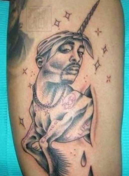Tupac som enhörning. Tupac som enhörning.