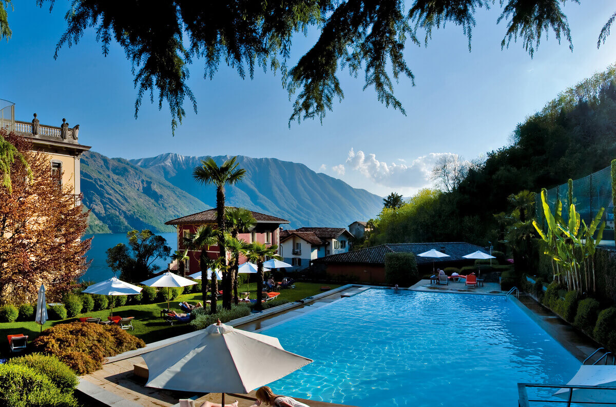 Grand Hotel Tremezzo, Comosjön, Italien. Hundraårigt och femstjärnigt lyxhotell i hjärtat av Comosjön. Grand Hotel Tremezzo, Comosjön, Italien. Hundraårigt och femstjärnigt lyxhotell i hjärtat av Comosjön.