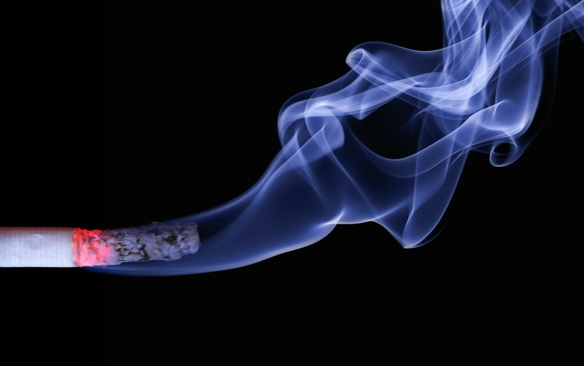 Cigarett som brinner Cigarett som brinner
