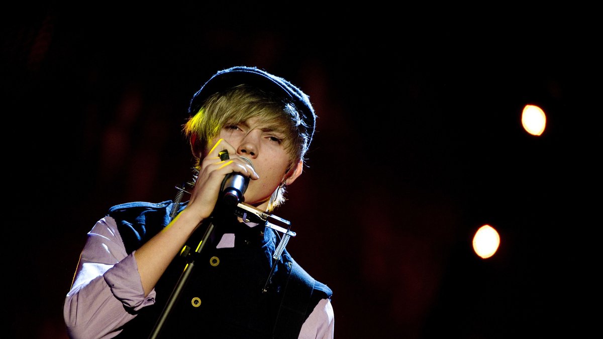 Ulrik medverkade i våras i Melodifestivalen med låten "Soldiers".