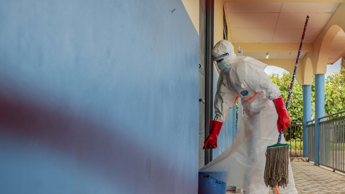 Över 1 000 misstänkta ebolafall – nu slår MSF larm