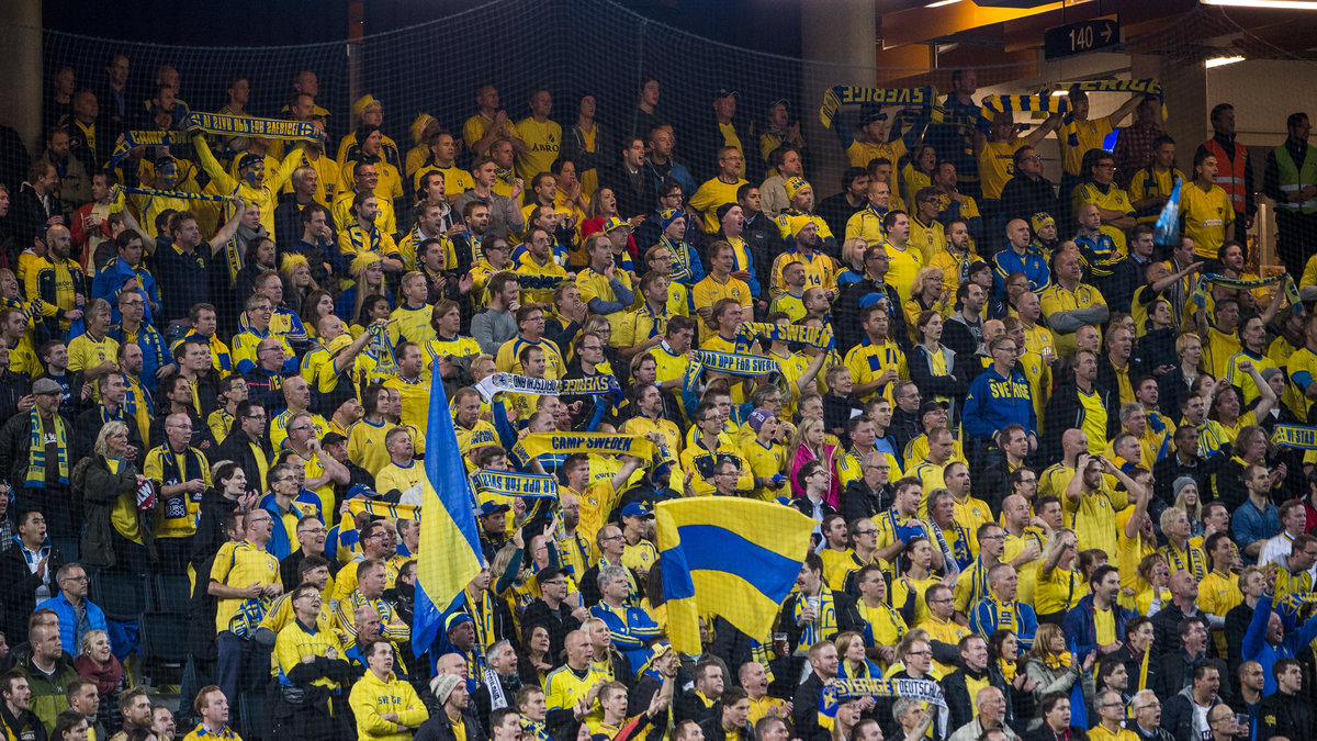 Den svenska publiken måste hjälpa laget.
