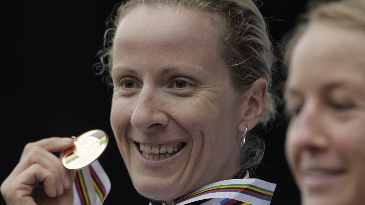 Judith Arndt, 35, cykling - Tyskland.
Arndt har vunnit två OS-medaljer tidigare, ett brons 2000 och ett silver 2004. Hon har dessutom vunnit massvis med andra internationella medaljer och har varit tillsammans med sin partner Petra i över 15 år.