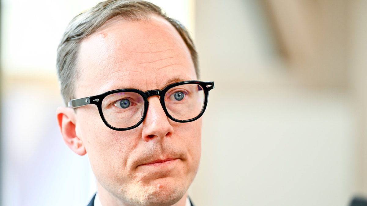 Utbildningsminister Mats Persson (L) anmäldes till KU av Socialdemokraterna, som ansåg att åtgärden kunde uppfattas som ett indirekt hot från regeringen. Arkivbild.