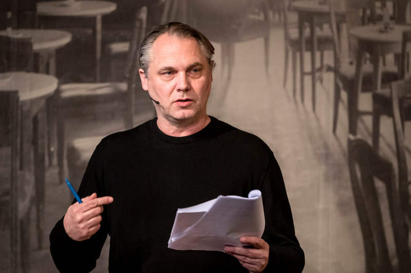 'Vem är möjlig att förlåta? Vi har ett slags oförsonlighet i samhället i dag' säger teaterchefen Mattias Andersson apropå sin egen pjäs 'Nordic crime'.