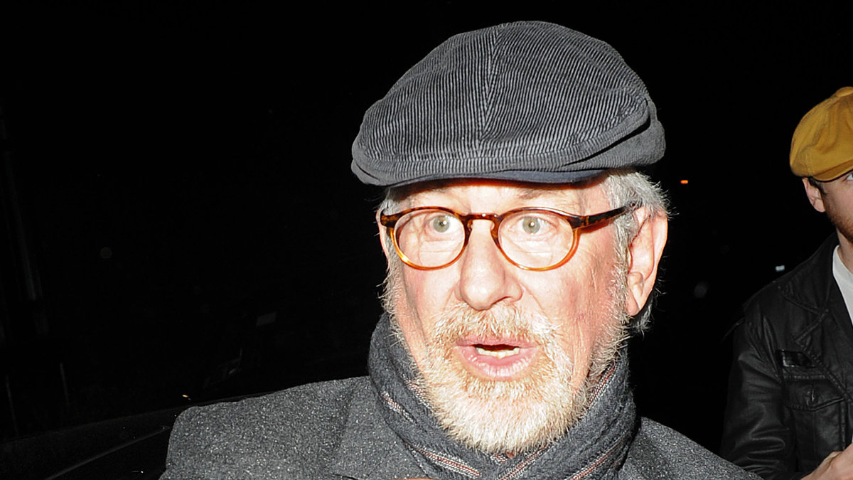 Spielberg har blivit så stor att bara hans namn på en film lockar publik.