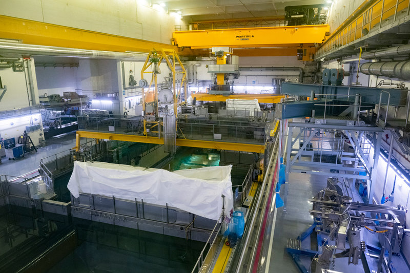 Reaktorhallen med bassängerna i Forsmark 3.