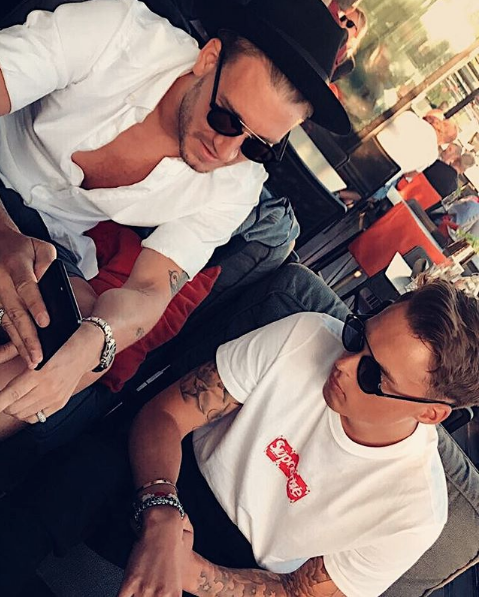 Nicklas Bendtner och Gustav Witzoe Nicklas Bendtner och Gustav Witzoe
