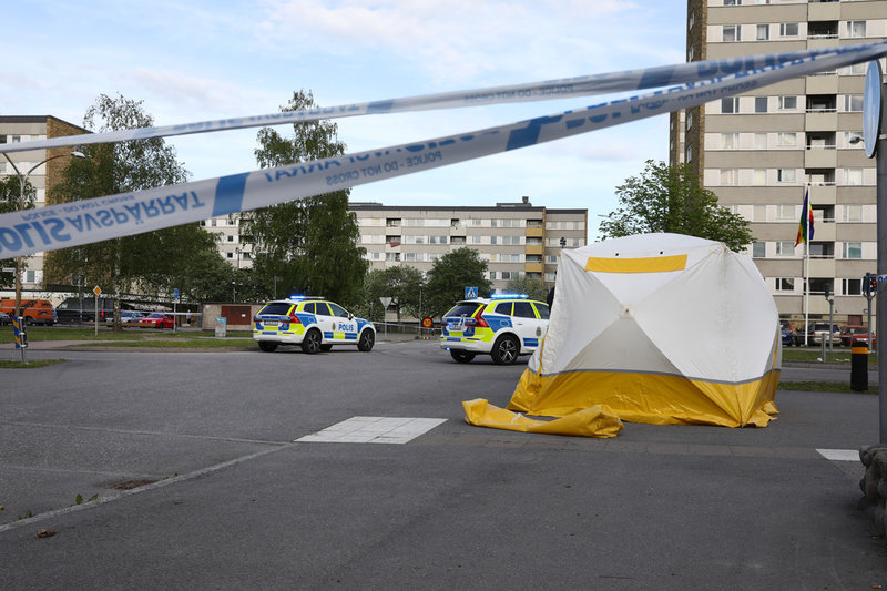 En 17-årig pojke har häktats misstänkt för dödsskjutningen i slutet av maj i Eskilstuna.