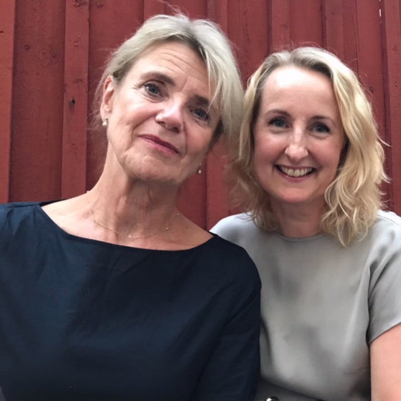 Skådespelaren Stina Ekblad (vänster) medverkar i Eva Belings dokumentär 'Fördom & stolthet – en queer filmhistoria', som bland annat tar upp queera rollfigurer i Ingmar Bergmans filmer. Pressbild.