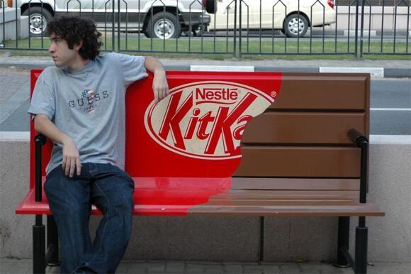 Ta en Kit Kat. Ta en Kit Kat.