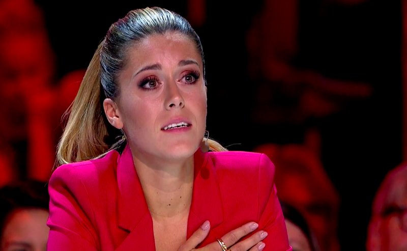 Bianca Ingrosso rördes till tårar under framträdandet. Bianca Ingrosso rördes till tårar under framträdandet.