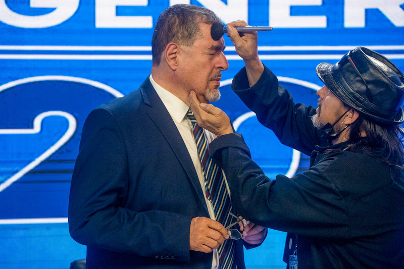 Bernardo Árevalo är vänsterrörelsens presidentkandidat i Guatemala.
