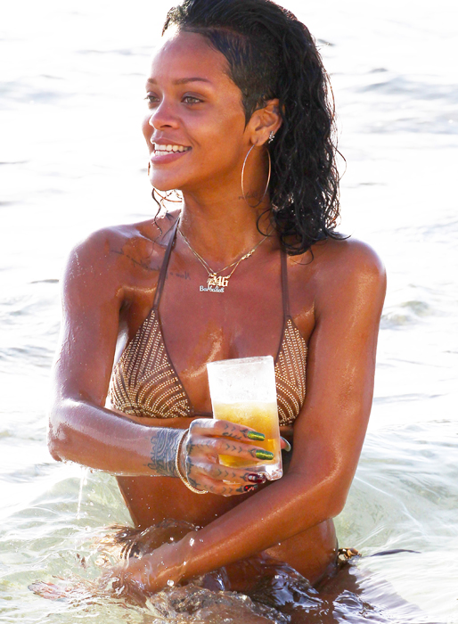 Rihanna på Barbados. Rihanna på Barbados.