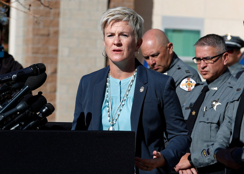 Mary Carmack-Altwies, distriktsåklagare i New Mexico, har beslutat att väcka åtal mot skådespelaren Alec Baldwin och två andra filmarbetare.