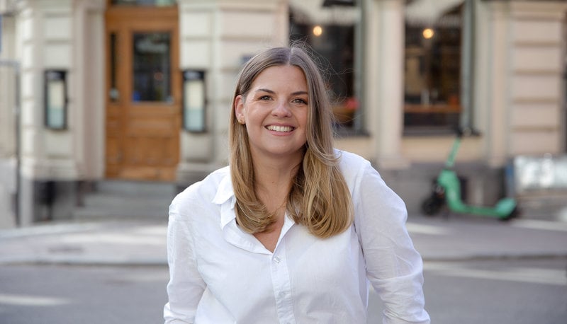 Felicia Schön arbetar som privatekonom på Avanza. Foto: Pressbild Felicia Schön arbetar som privatekonom på Avanza. Foto: Pressbild