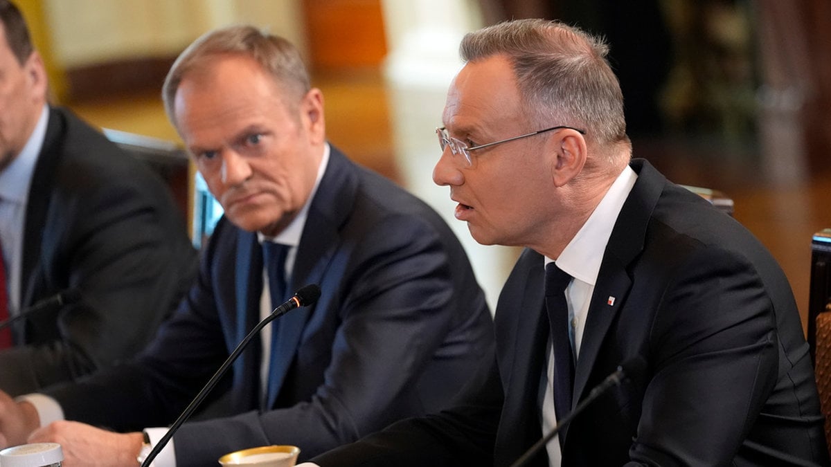 Polens president Andrzej Duda, till höger, vill se Natoländerna ska lägga mer pengar på försvaret i sina länder.
