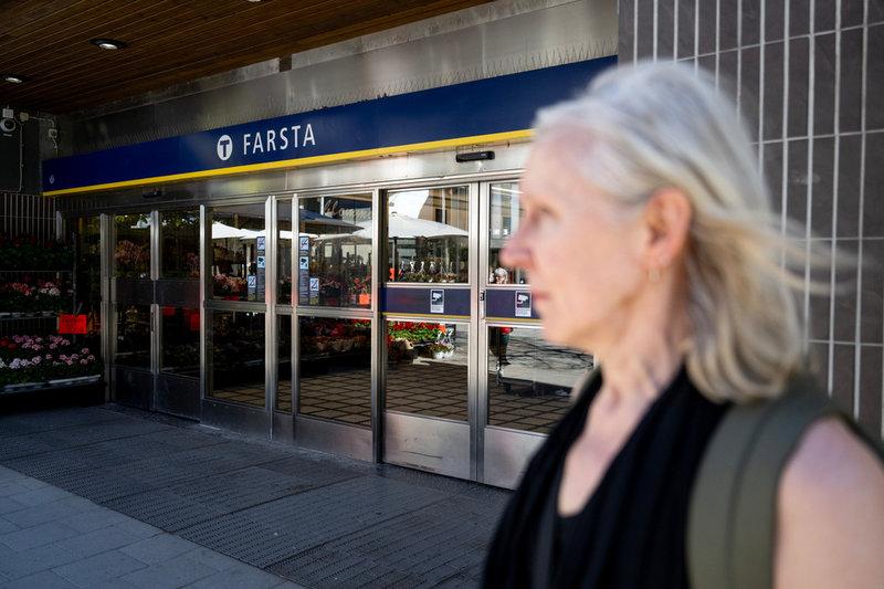 Utredningen har inte med säkerhet kunnat fastställa vem som var måltavla för skjutningen, men enligt åklagaren var det Foxtrotnätverket som beställde dådet som en del i en konflikt med Dalennätverket.