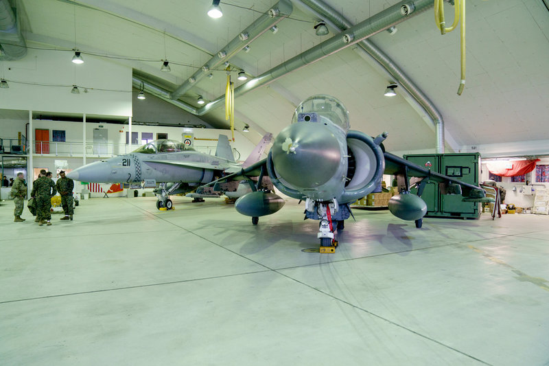 Amerikanskt jaktflyg i en hangar i norska Bodö, i samband med Natoövningen Cold Response 22 i mars i år.