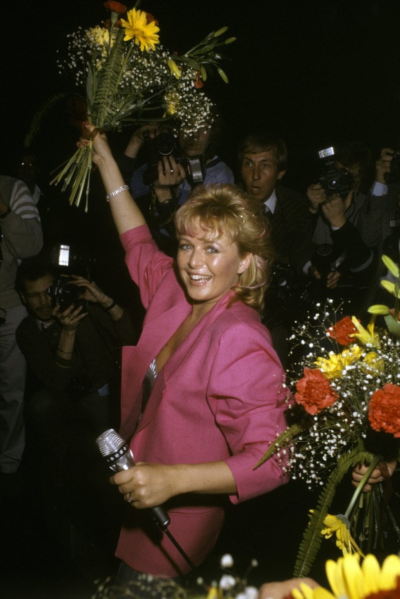 Kikki Danielsson efter segern i Melodifestivalen 1985. Foto: Stefan Lindblom/TT
