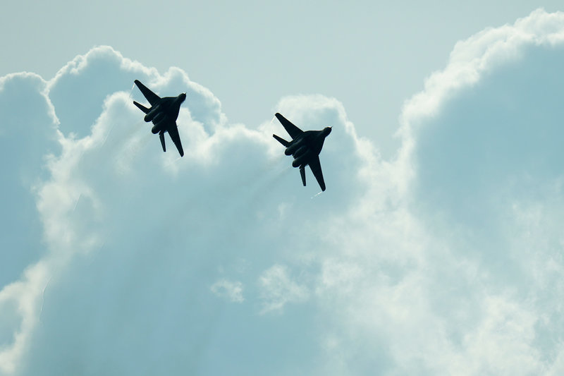 Slovakiska jaktflyg av typen Mig 29 under en uppvisning i staden Malacky i augusti 2022. Arkivbild.