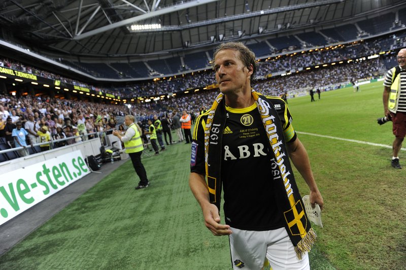 Daniel Tjernström efter sista matchen med AIK. Foto: Erik Mårtensson/TT