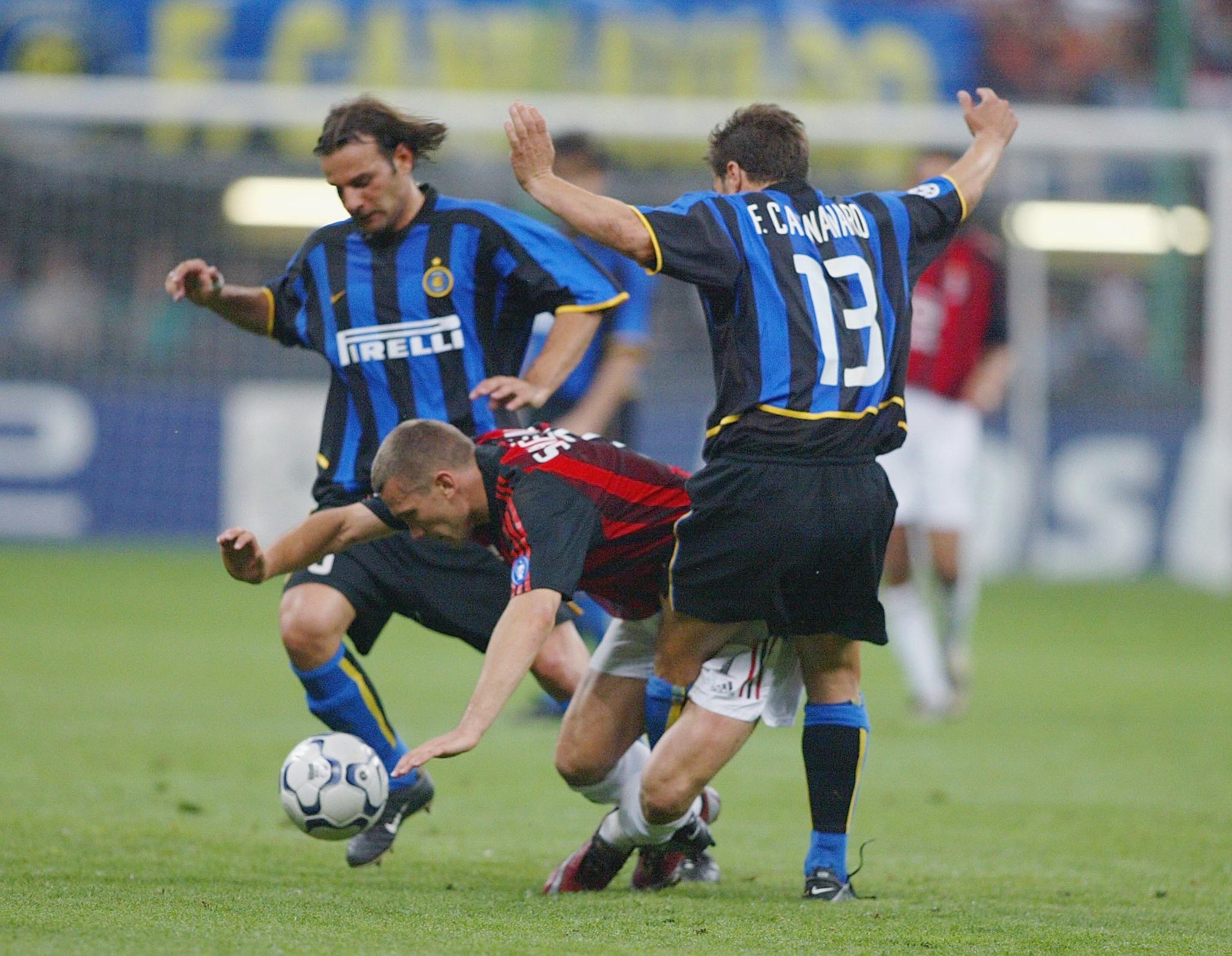 Hans två år i Inter blev inte så lyckad. Sista året drabbades han av skador och sommaren därpå lämnade han. 
