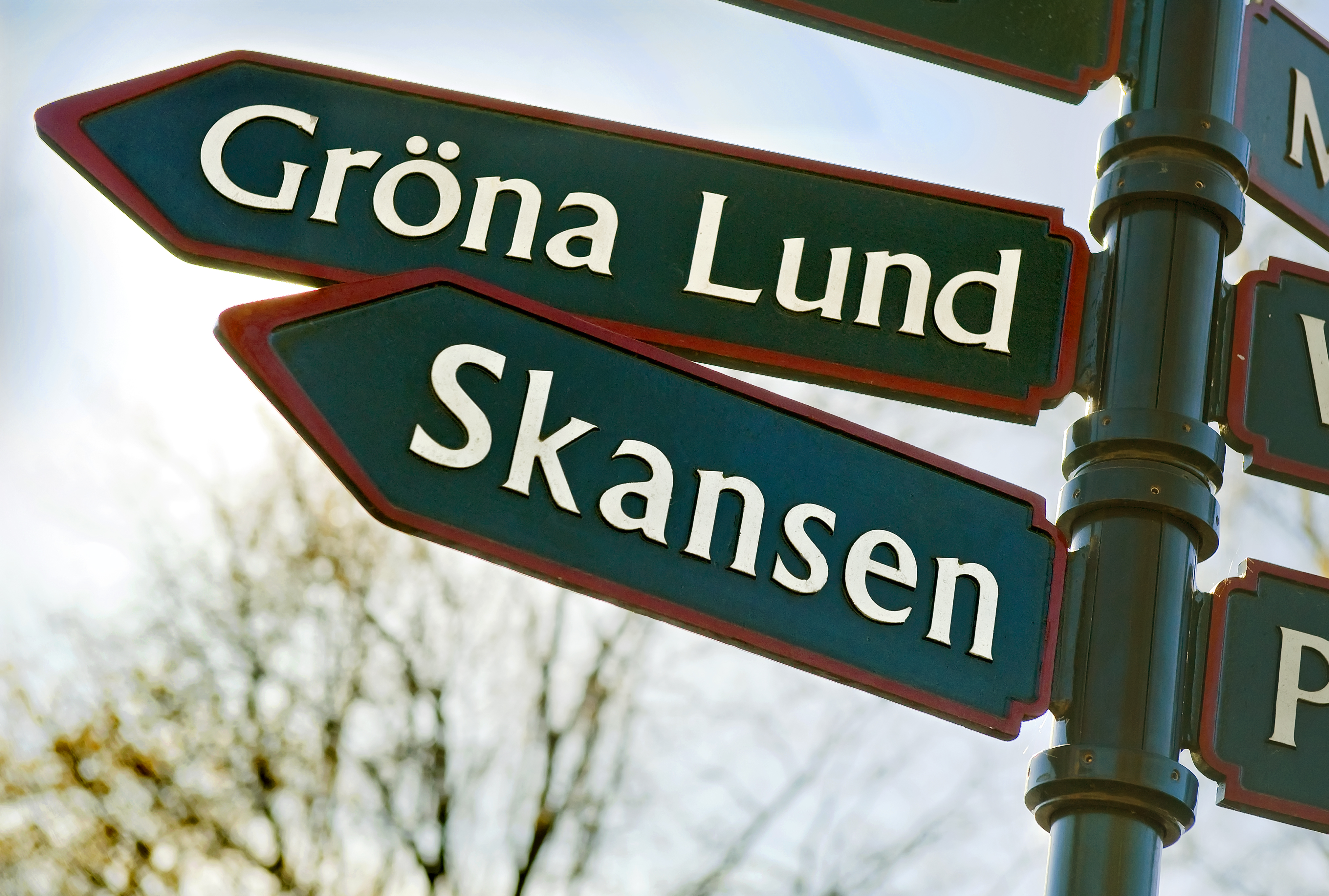 . . .Gröna Lund, ett stenkast från Skansen.