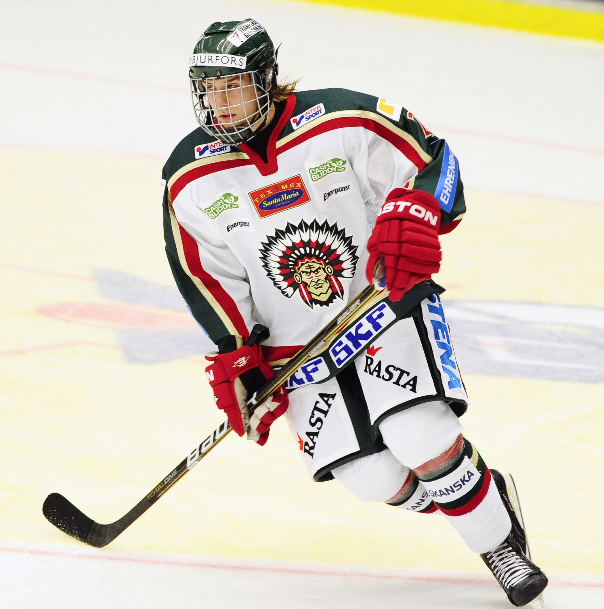 3. Sebastian Collberg är bara 17 år gammal och har redan öst in mål med Frölundas juniorlag.