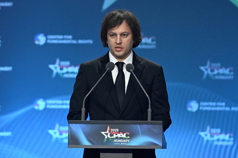 Georgiens premiärminister Irakli Kobachidze på en bild från i våras. 