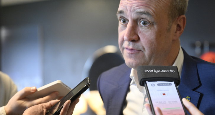 Fredrik Reinfeldt, Fotbolls-VM, Malmö FF, TT, Malmö, Kungafamiljen, Fotboll