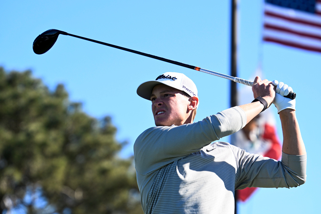 Svensken Vincent Norrman, 25, är delad fyra efter två dagars spel av PGA-tävlingen på Torrey Pines, Kalifornien.