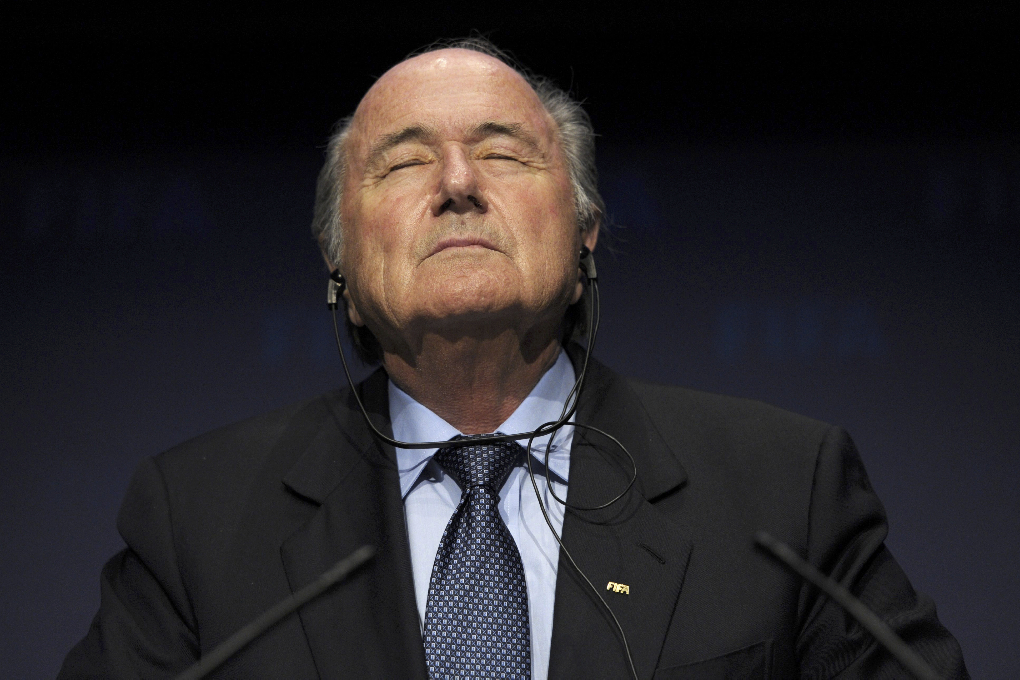 Djupt skakad Fifa-president vill inte att Spanien/Portugal och Qatar får de två världsmästerskapen.