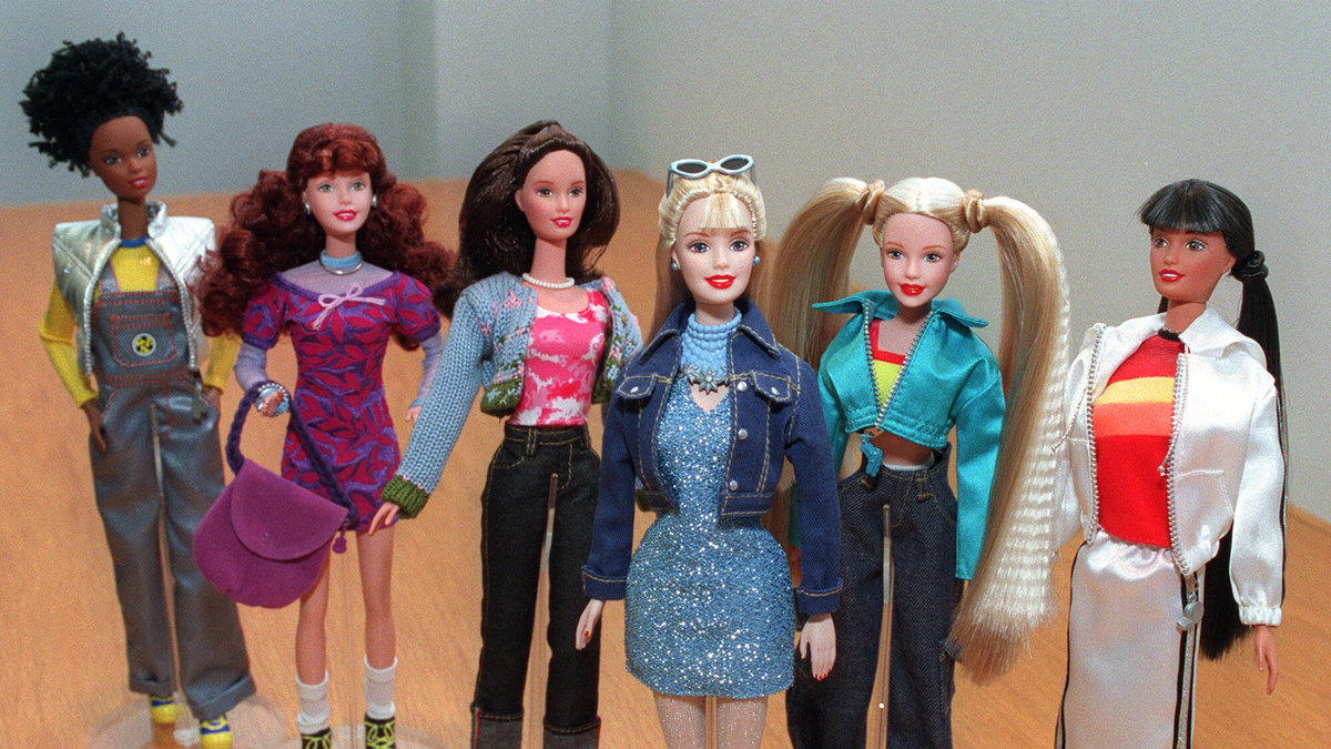 Barbie har alltid i princip haft samma kroppsform tidigare.