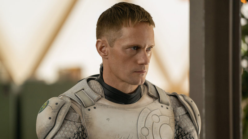 Alexander Skarsgård i 'Murderbot'.