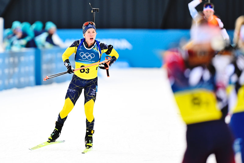 Anna Magnusson körde Sveriges tredje sträcka i mixedstafetten i OS-skidskyttet i Antholz.