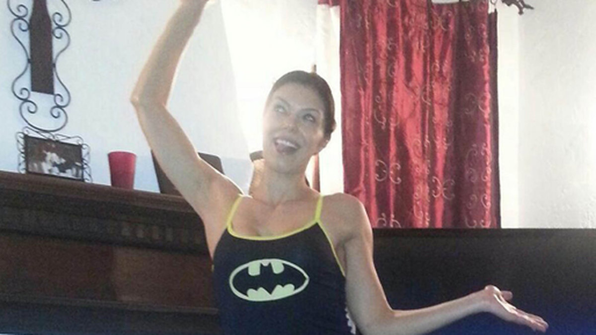 Adrianne Curry gillar Batman. 