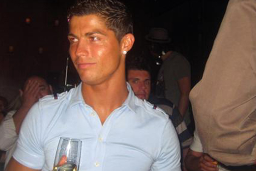 Ronaldo, solbränd och fin.
