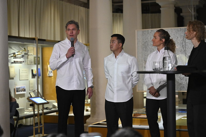 Tommy Myllymäki och Pi Le fixar maten och Frida Bäcke löser efterrätten till Nobelbanketten i år. 